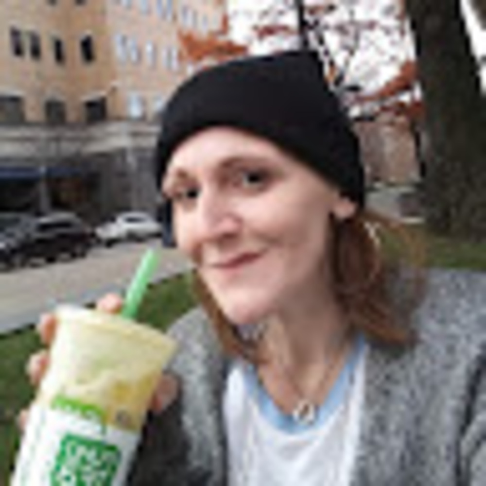 Meet your Posher, Kelly